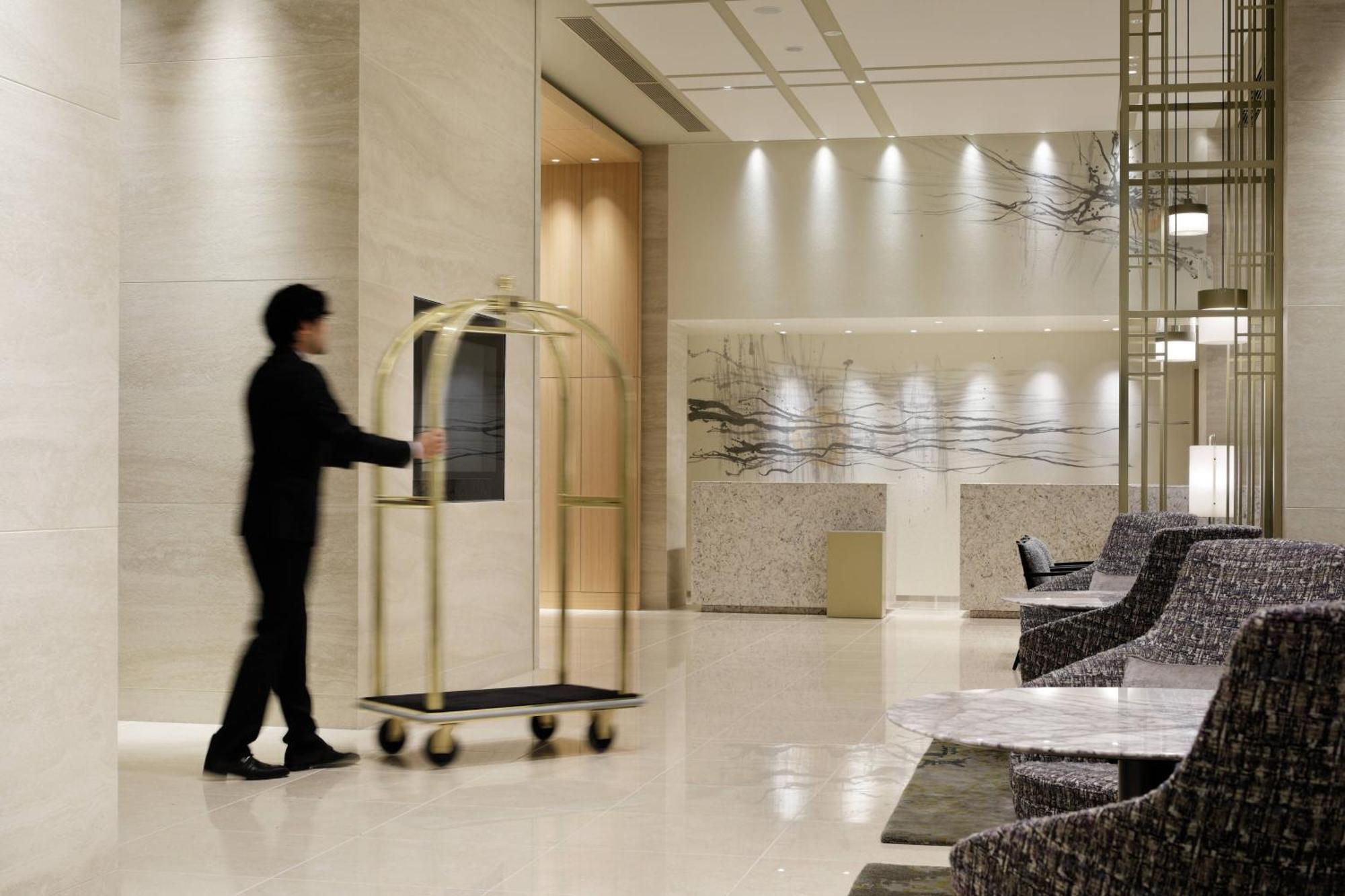 Courtyard By Marriott Osaka Honmachi Hotel Exterior photo